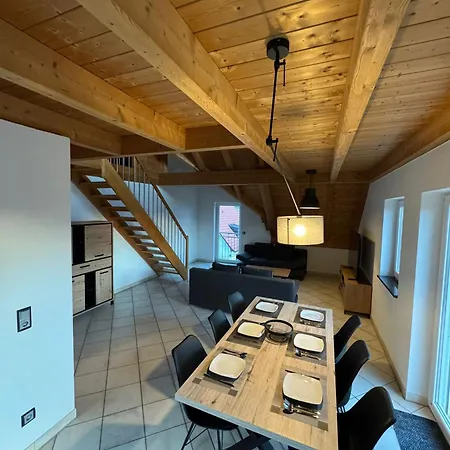 Apartamento 5-seen-loft Mit 4-6 Schlafplaetzen, Naehe Ammersee *