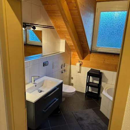 5-seen-loft Mit 4-6 Schlafplaetzen, Naehe Ammersee Apartamento *