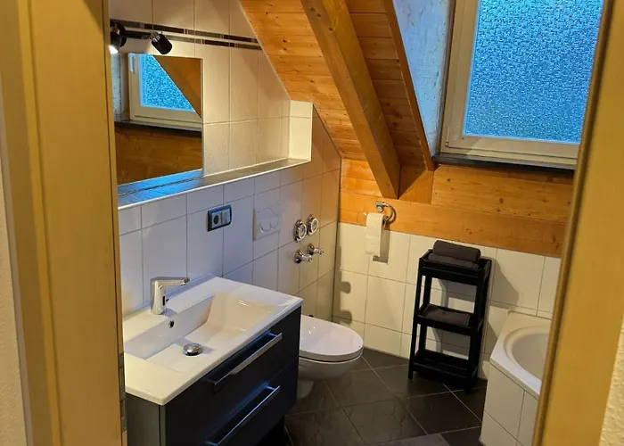 5-seen-loft Mit 4-6 Schlafplaetzen, Naehe Ammersee, Neu Eingerichtet アパート *