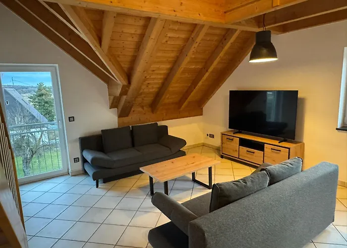 Lägenhet 5-seen-loft Mit 4-6 Schlafplaetzen, Naehe Ammersee, Neu Eingerichtet