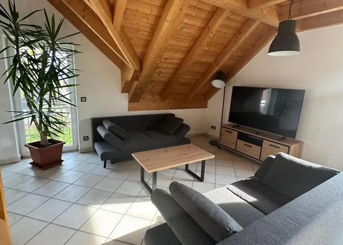 5-seen-loft Mit 4-6 Schlafplaetzen, Naehe Ammersee, Neu Eingerichtet Lägenhet