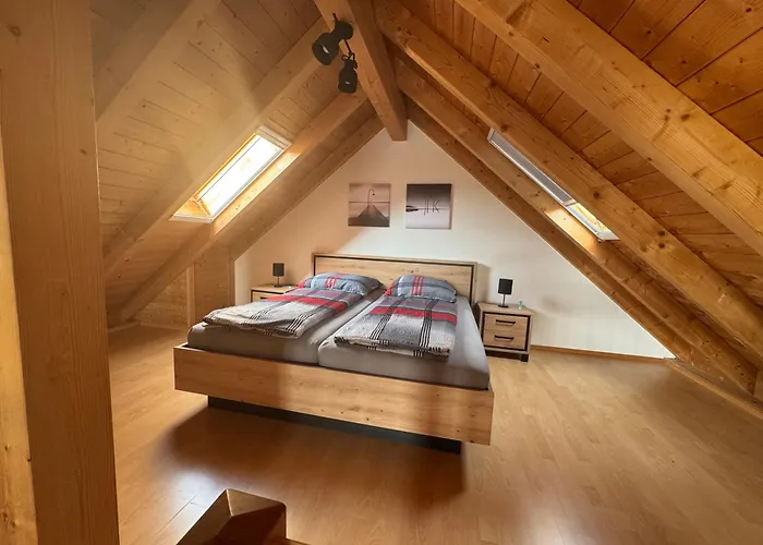 Lägenhet 5-seen-loft Mit 4-6 Schlafplaetzen, Naehe Ammersee, Neu Eingerichtet